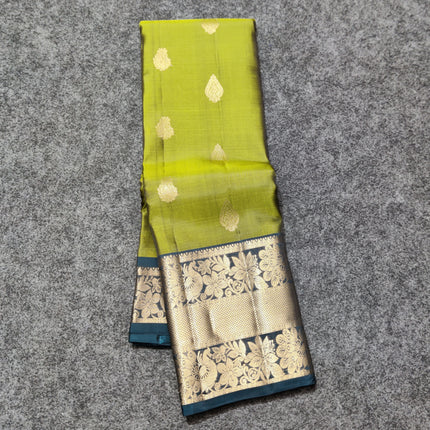 Kanchi Vintage Small border pattu - KMP167