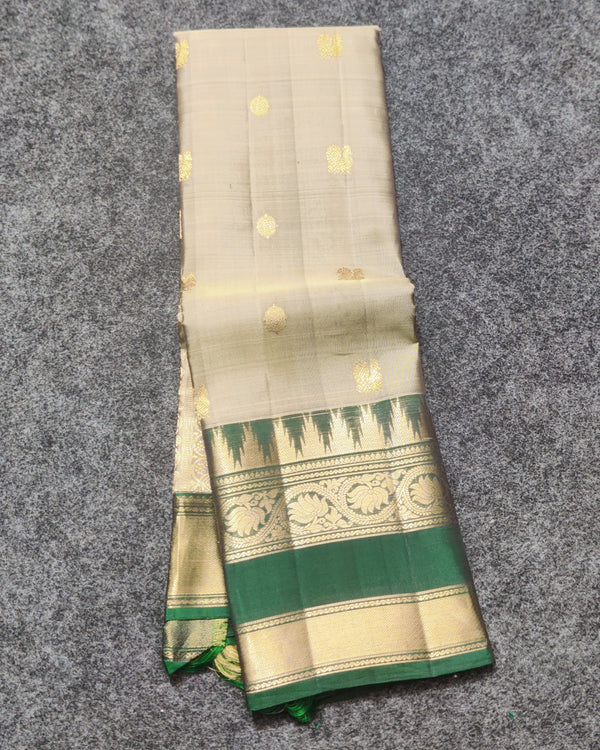 Kanchi Vintage Gap border pattu - KMP353