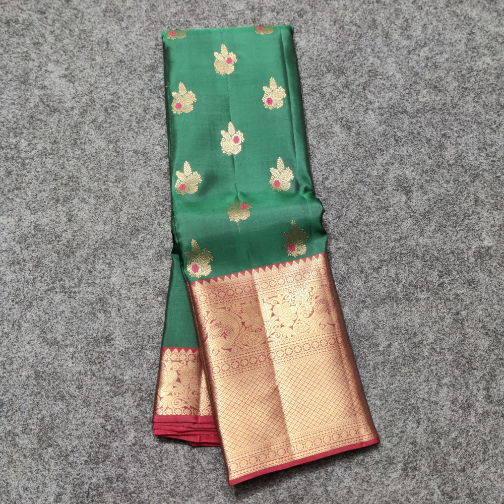 Kanchi Vintage Gap border pattu - KMP275