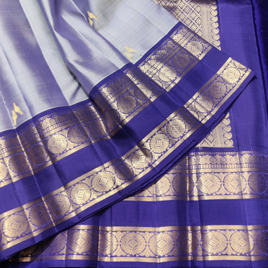 Kanchi Vintage Gap border pattu - KMP296