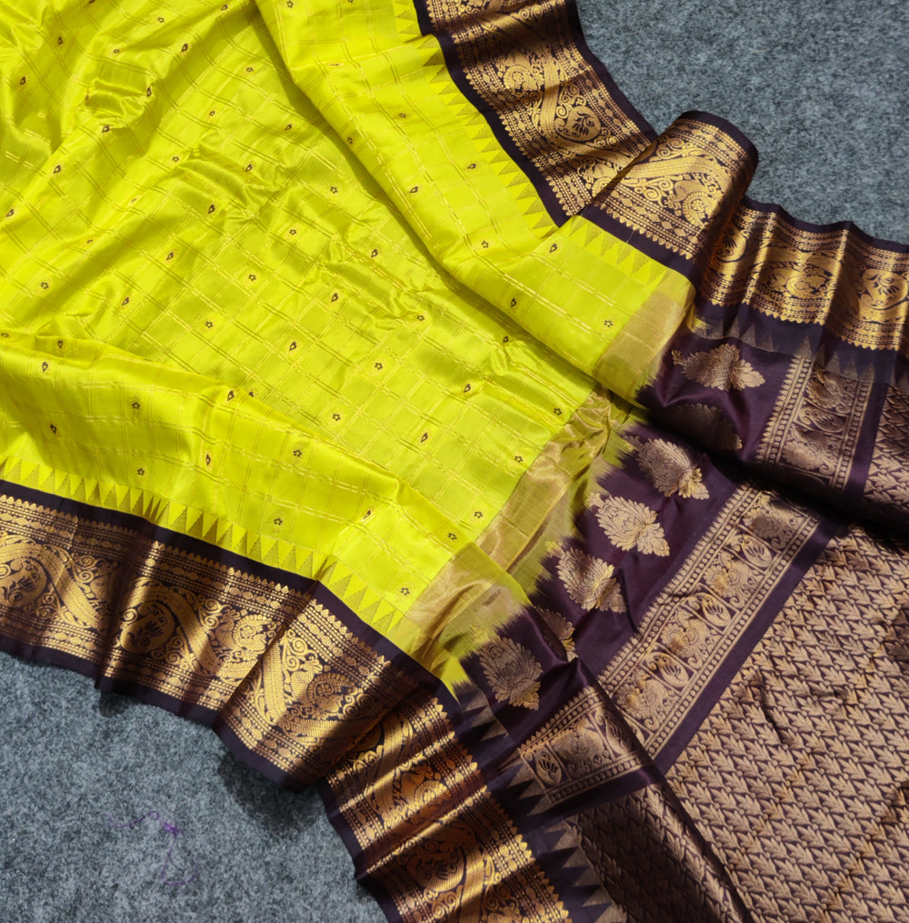 Gadwal check design pure silk- GPS43