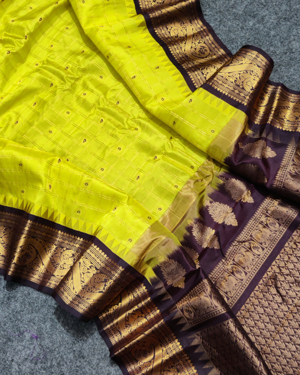Gadwal check design pure silk- GPS43