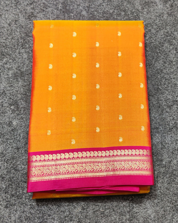 Kanchi pattu small border saree - KMP249