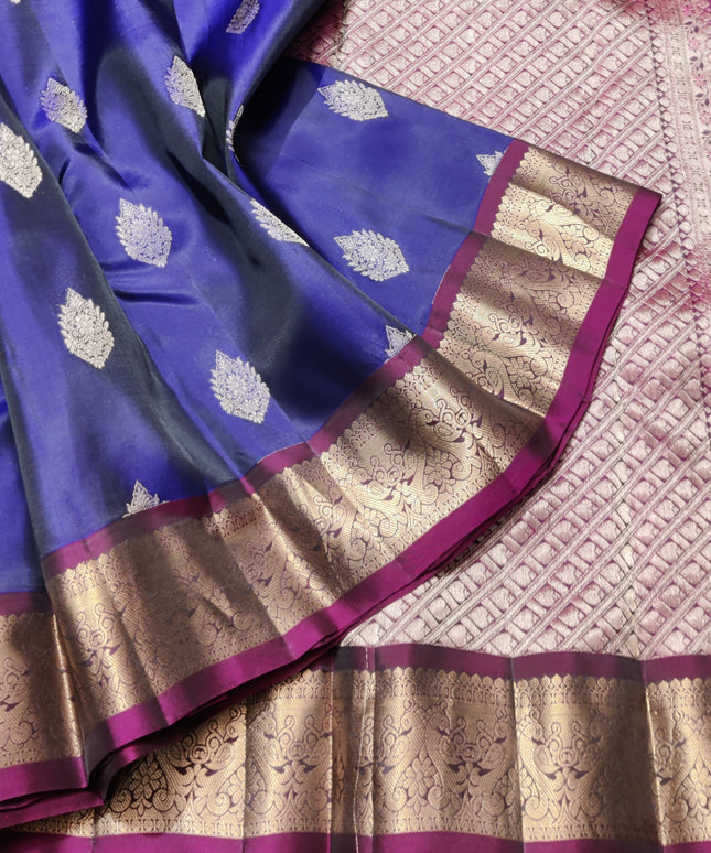 Kanchi pattu Small border saree - KMP94