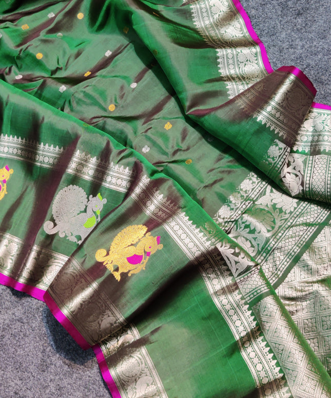 Gadwal Handloom Gap Border saree - GPS94