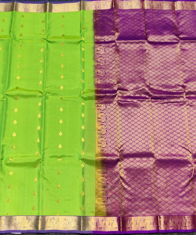 Kanchipattu small border saree - KMP203