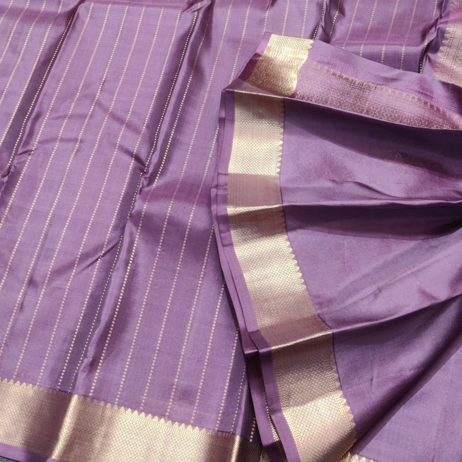 Kanchi pattu small border saree - KMP312