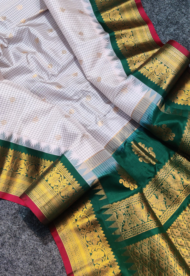 Gadwal Pure silk check Saree - GPS31