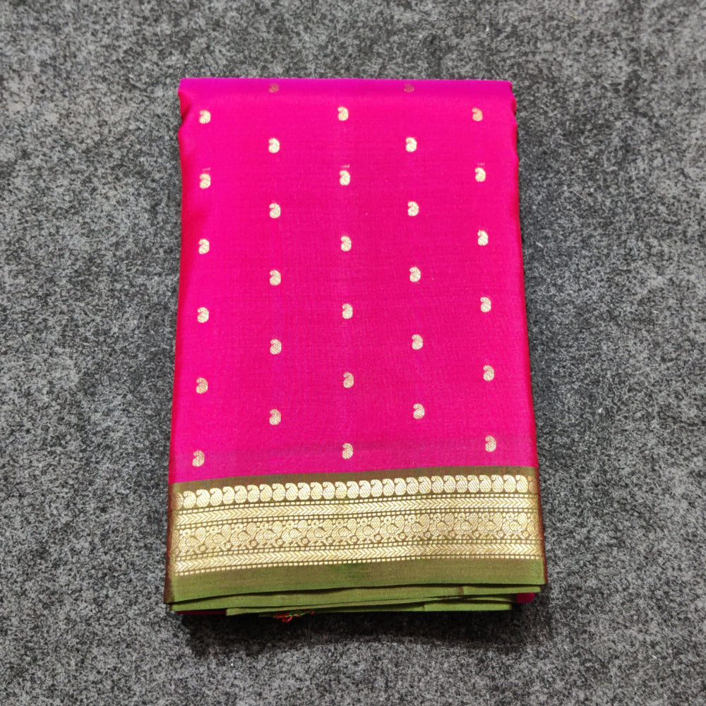 Kanchi pattu small border saree - KMP246