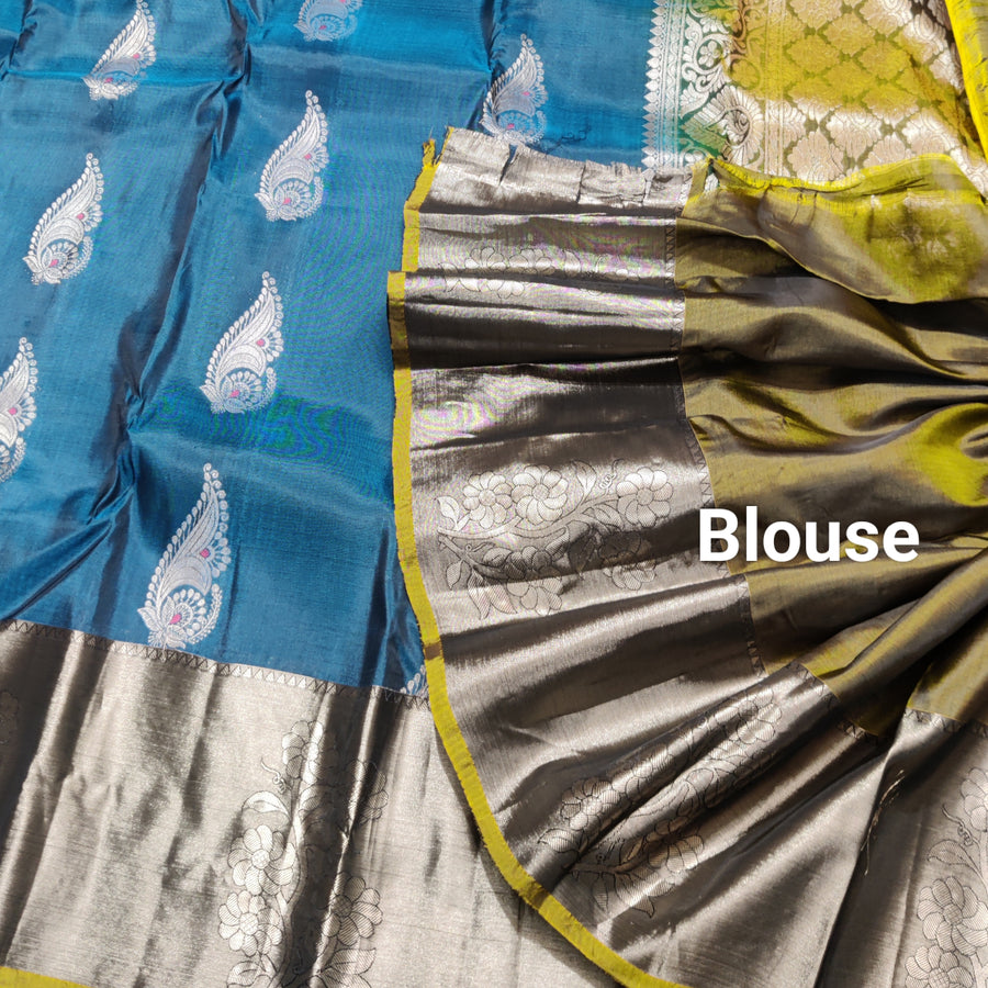 Lightweight pattu Scurt Border Saree - LWP401