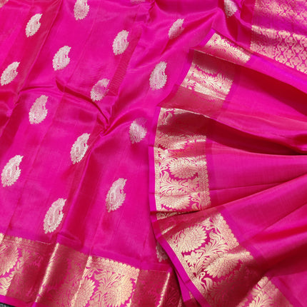Kanchi pattu Small border saree - KMP97