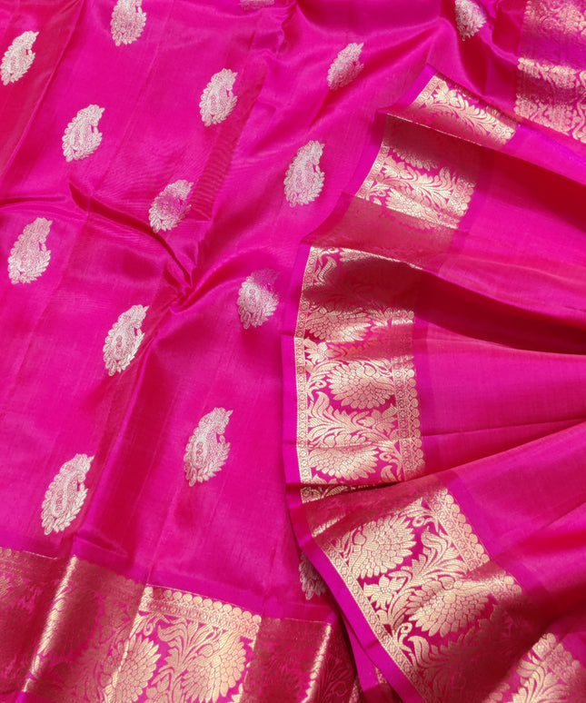 Kanchi pattu Small border saree - KMP97