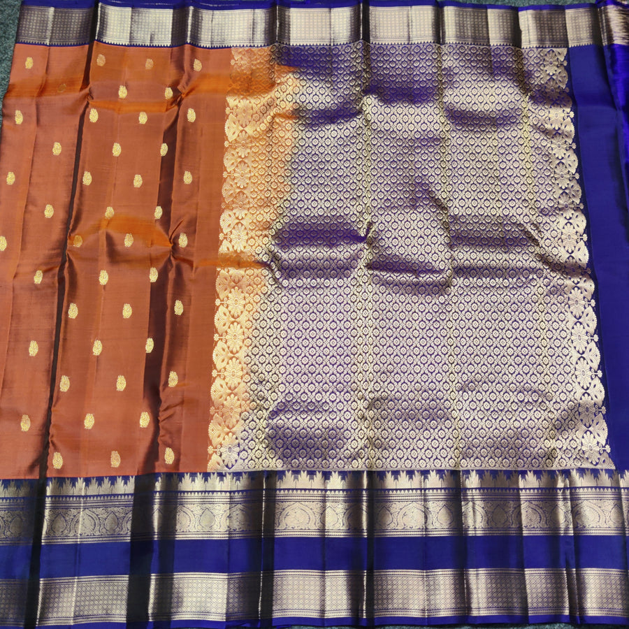 Kanchi Vintage Gap border pattu - KMP292