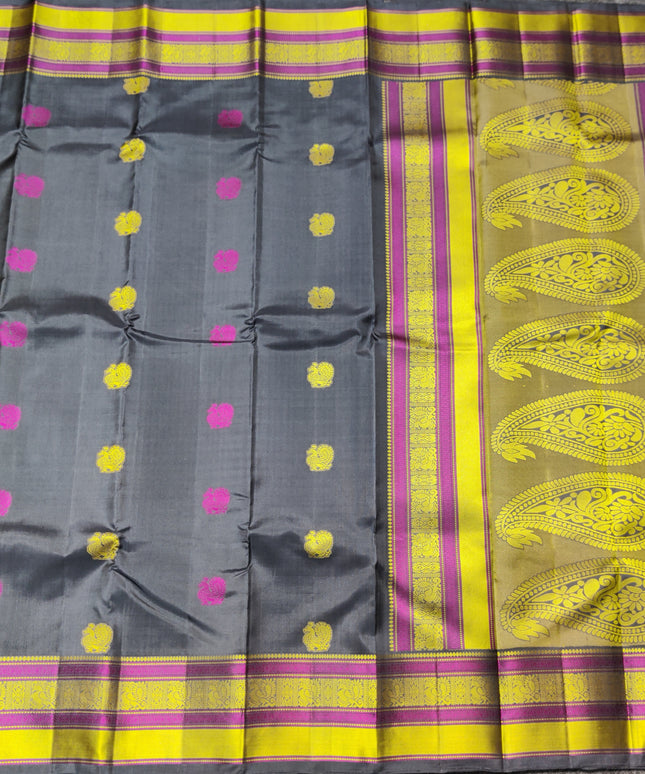 Kanjivaram Resham Silk Saree - KMP1971
