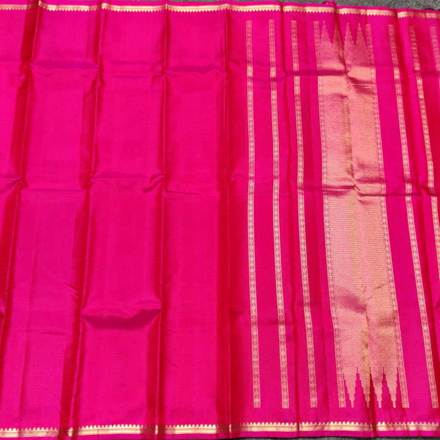 Kanchi pattu small border saree - KMP332