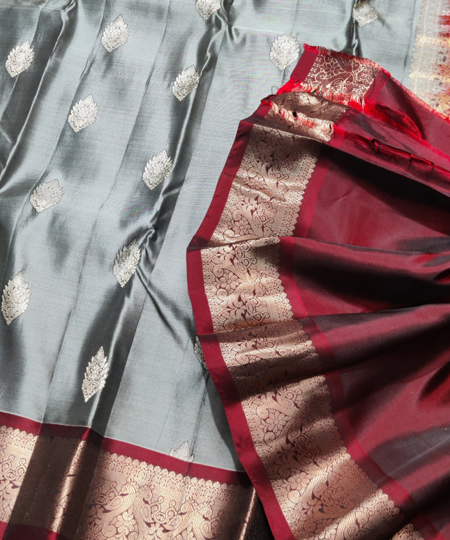 Kanchi pattu Small border saree - KMP91