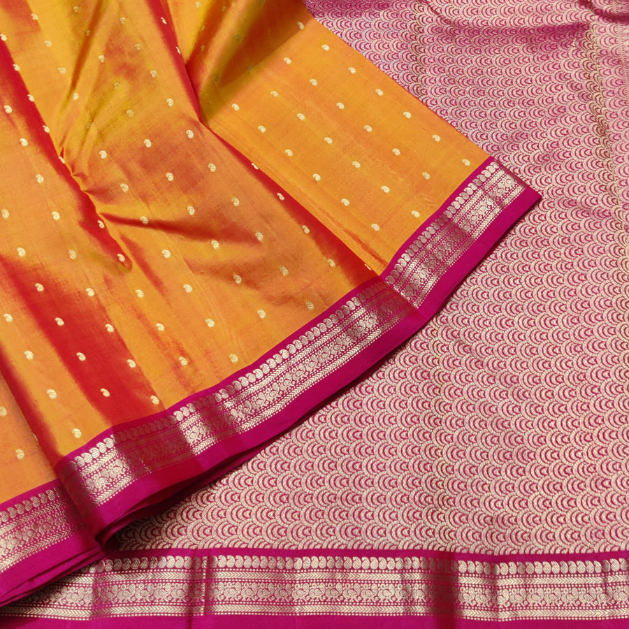 Kanchi pattu small border saree - KMP249