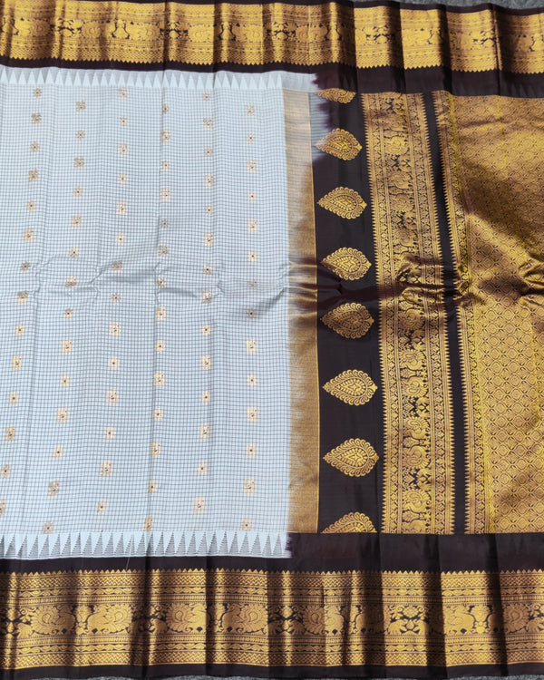 Gadwal check design pure silk- GPS26 alternate view
