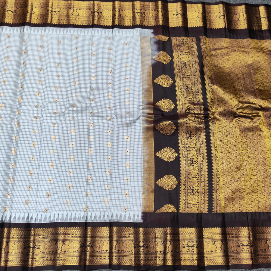 Gadwal check design pure silk- GPS26