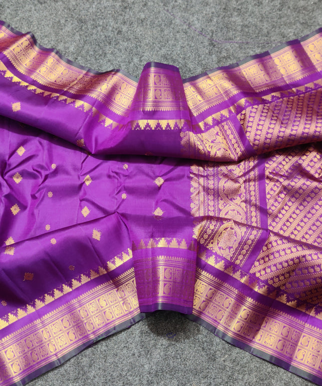 Gadwal handloom small border Pure silk saree - GPS218