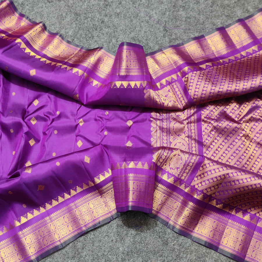 Gadwal handloom small border Pure silk saree - GPS218