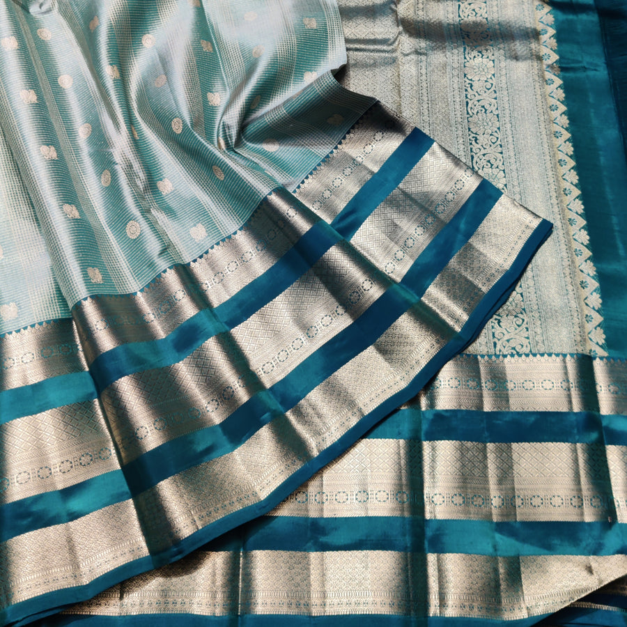 Kanchi Vintage Gap border pattu - KMP100