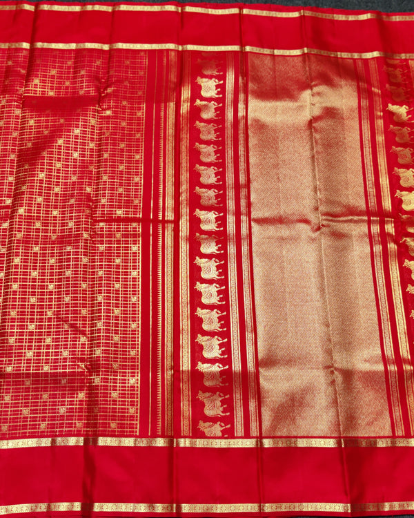 Kanchi Vintage Handloom Pattu Saree - KMP325 alternate view